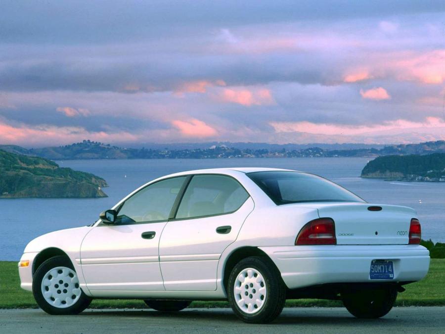  Dodge Neon 1994 года  (фото 3 из 8)
